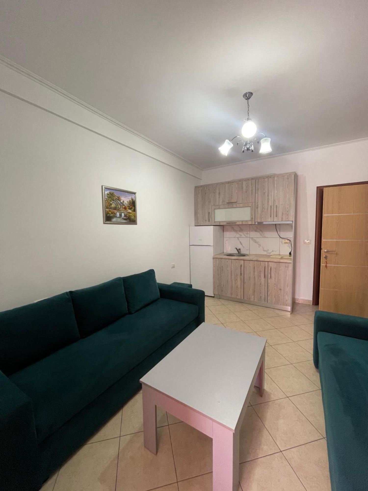 Apartments Monika Саранда Экстерьер фото